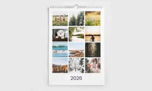 stor väggkalender för 2026 med egna bilder och händelser